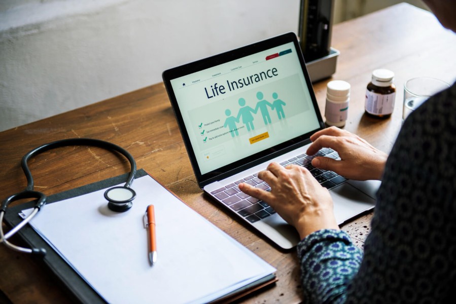 Insurance Referral Program: How to Build One for Agents and Agencies Insurance Referral Program: How to Build One for Agents and Agencies