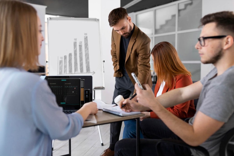 Network Marketing Training: Skills, Scripts and Success Strategies for New Distributors